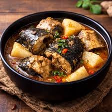 Whole catfish & yam